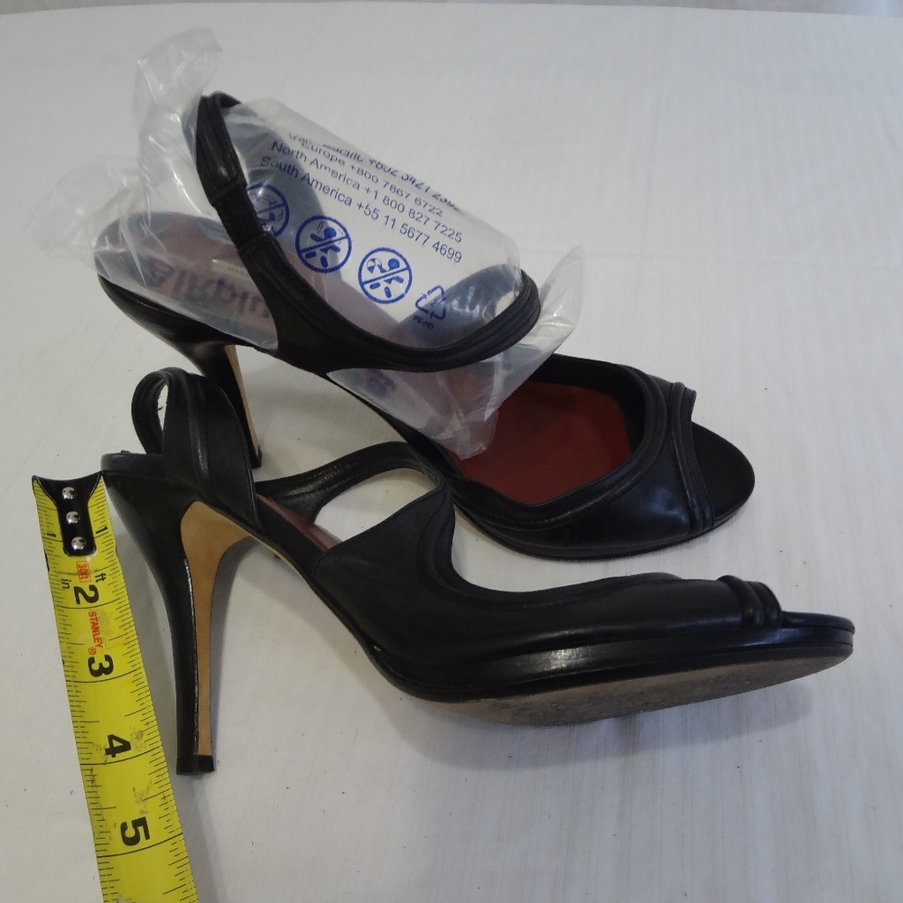 Black Leather Heels by MaxStudio